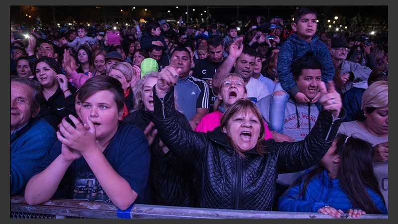 Los Palmeras y la Filarmónica provincial en la inauguración del parque 