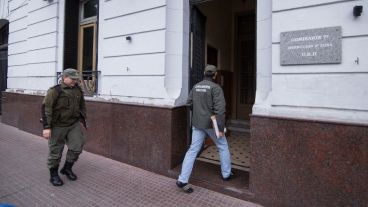 De la totalidad de agentes procesados, quince seguirán detenidos.