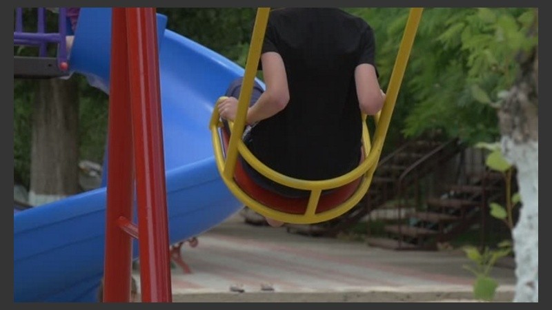 Tal y como fue pensada por el primer Consejo de Niños de la ciudad, la invitación es a jugar y convivir estemos donde estemos.