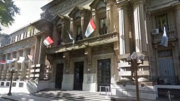 La sede de Gobernación, uno de los lugares donde hubo falsas alarmas.