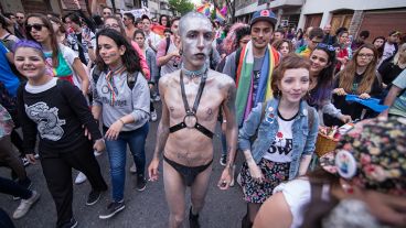Masiva marcha del orgullo 2017 en Rosario.