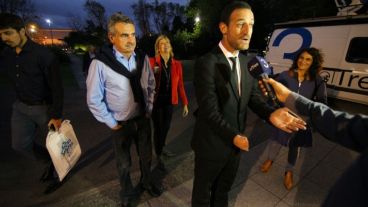 Los preparativos del debate de los candidatos a concejal.