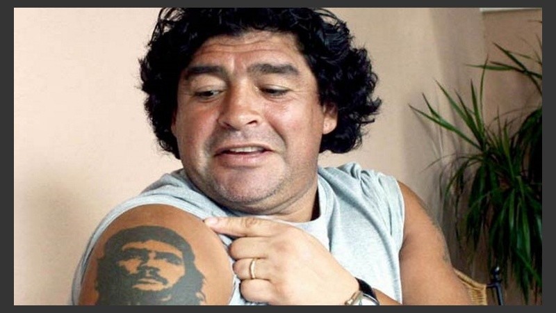 Maradona lleva al Che tatuado en la piel.