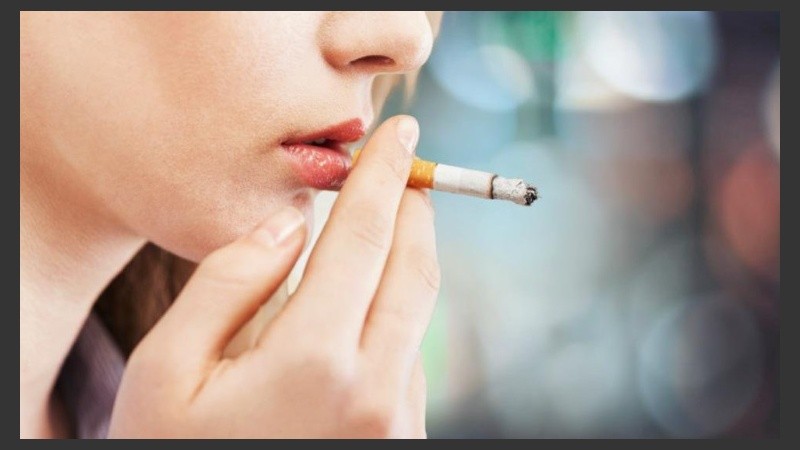 La prevención del cáncer de pulmón a través del abandono del hábito de fumar debe ser una prioridad para los portadores del VIH.