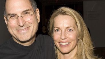 Steve Jobs junto a Laurene Powell.