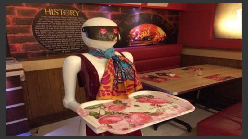 Marche una de muzzarella con anchoas.