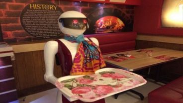 Marche una de muzzarella con anchoas.