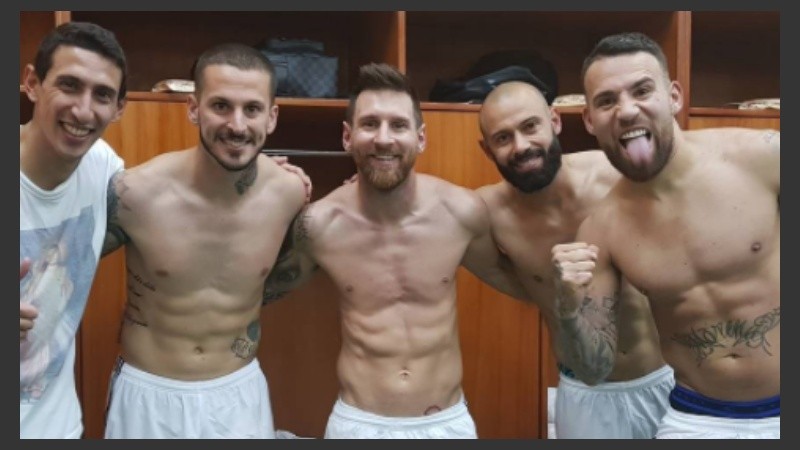 Benedetto jugó desde el arranque ante Ecuador.