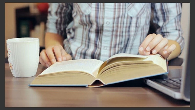 Un premio por alcanzar la meta puede ser una buena forma de motivarte para estudiar aquello que no te agrada.