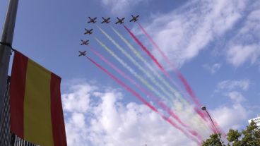 Uno de los aviones se precipitó luego del desfile.