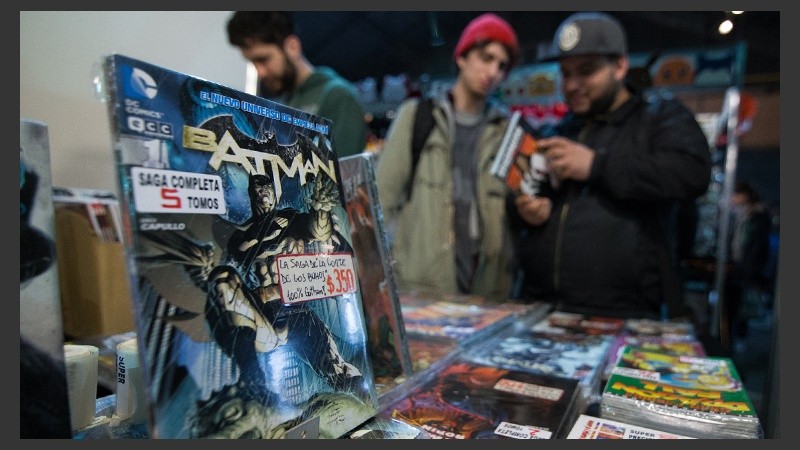 Muchos cómics disponibles a la venta. Una verdadera tentación para los más fanáticos. 