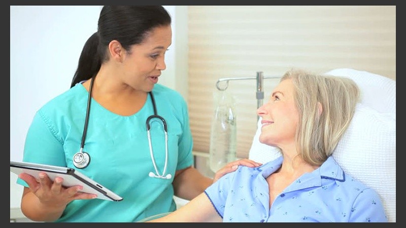 El Gobierno se propuso formar 50.000 enfermeros para el 2020.