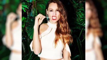 "Ahora ordeno todo por color. Es que te trauman; cinco años vendiendo ropa no te sacás más el chip", contó Pampita.