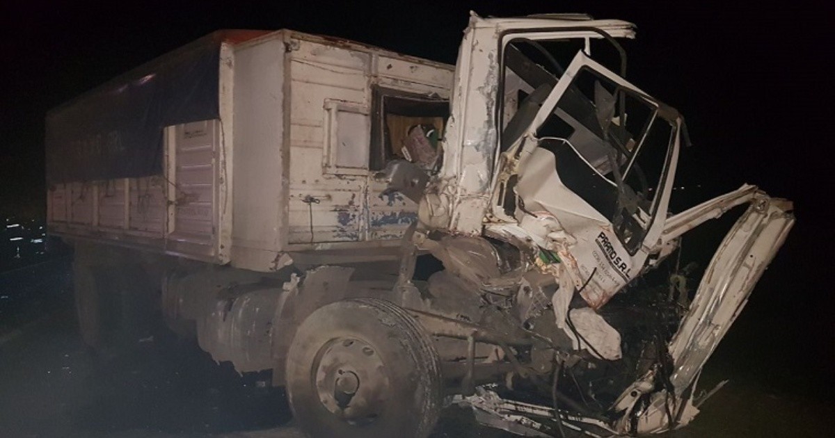 Un muerto y tres heridos en un choque en autopista a Buenos Aires ...