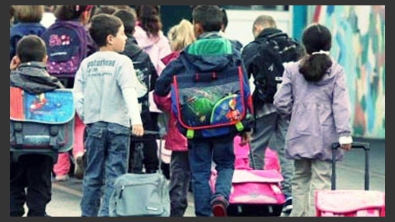 Durante la investigación encuestó a  745 niñas y niños de entre 6 y 12 años.