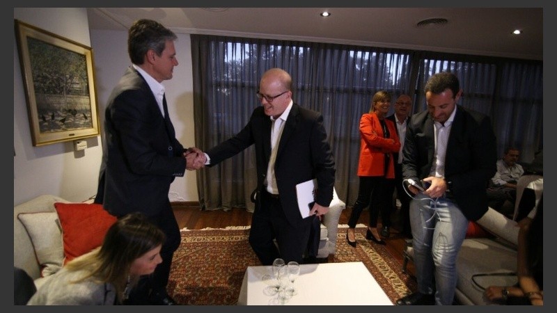 Los preparativos en las instalaciones de Televisión Litoral.