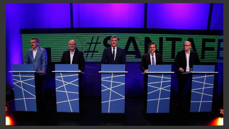 Los cinco candidatos que participan del debate.