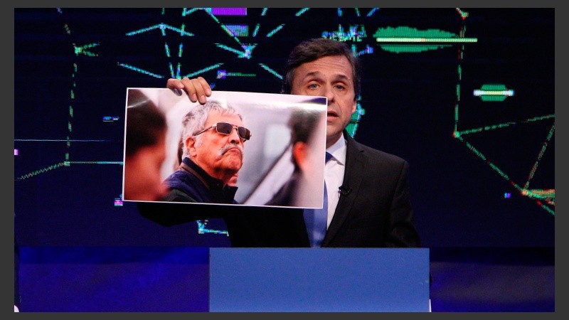 Postales del estudio, tanto al aire como en la trastienda.