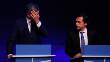 Postales del estudio, tanto al aire como en la trastienda.