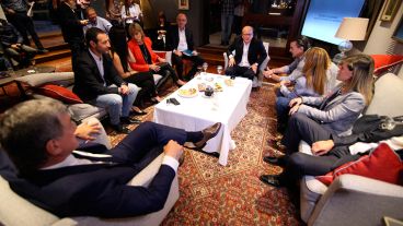 Los preparativos en las instalaciones de Televisión Litoral.