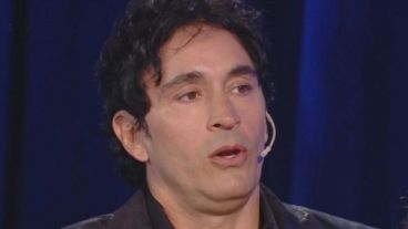 "Le apreté muy fuerte y le quedaron moraditas porque estaban recién operadas", confesó Estevanez sobre su escena con Papaleo