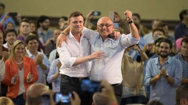 Roy y Cantard en el cierre de campaña en Rosario.