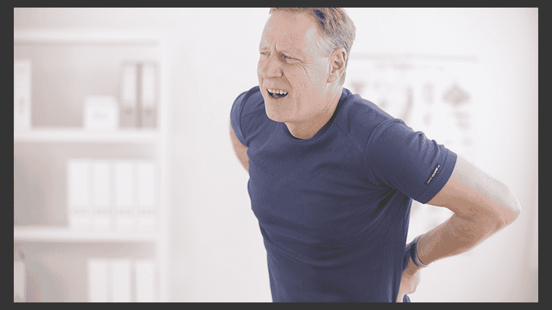 Según guías nacionales e internacionales se sugiere efectuar la evaluación con DMO a todo hombre mayor de 70 años.