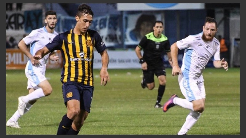 Maziero, en acción en la final de ida.