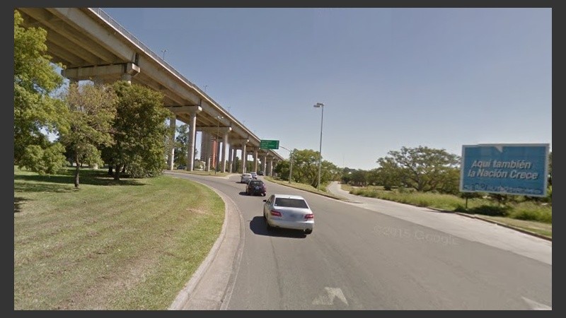 La rotonda bajo el puente, una zona caliente. 