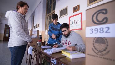 Instantáneas de la jornada de votación.
