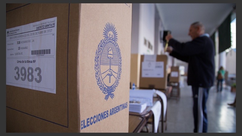 Instantáneas de la jornada de votación.