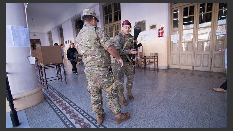 Instantáneas de la jornada de votación.