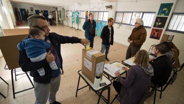 Instantáneas de la jornada de votación.