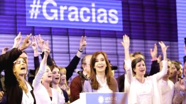 La senadora electa Cristina Fernández de Kirchner evaluó la jornada electoral y el presente de Unidad Ciudadana.