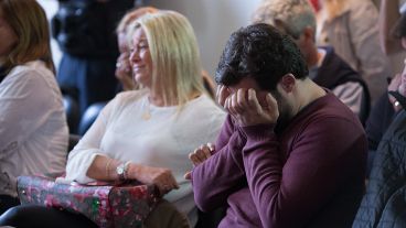 Dolor y festejo en la sala de Tribunales por parte de los familiares de la víctima.