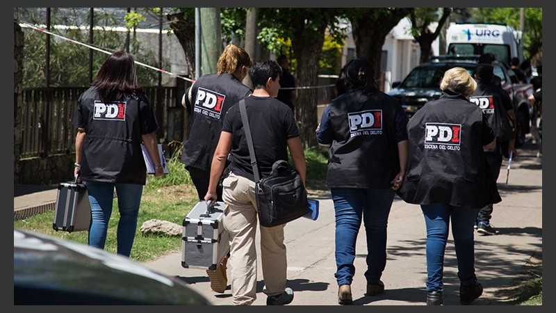 El personal especializado de la PDI debió investigar 96 crímenes en Santa Fe.