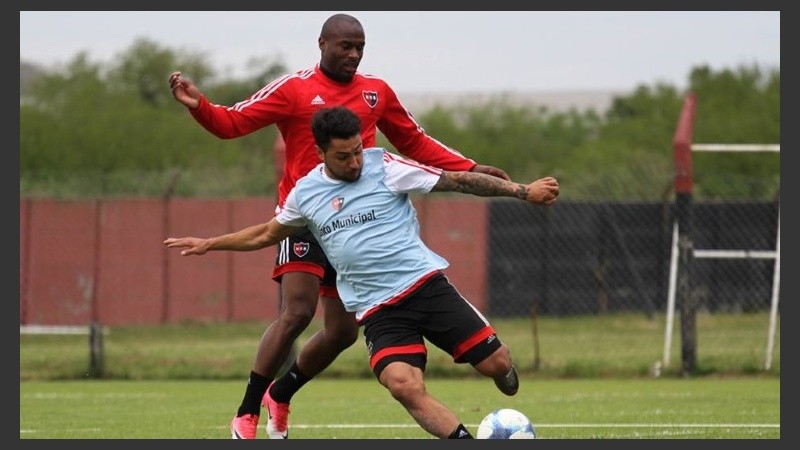 Leal y Ferroni podrían ser titulares.