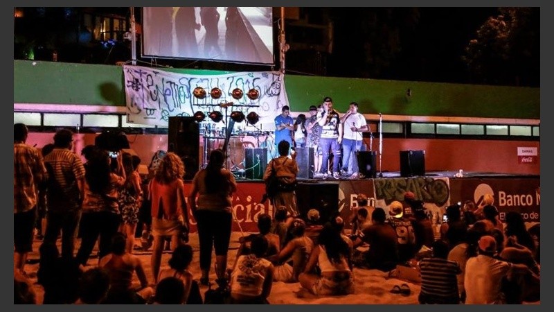 La jornada es de 17 a 21.