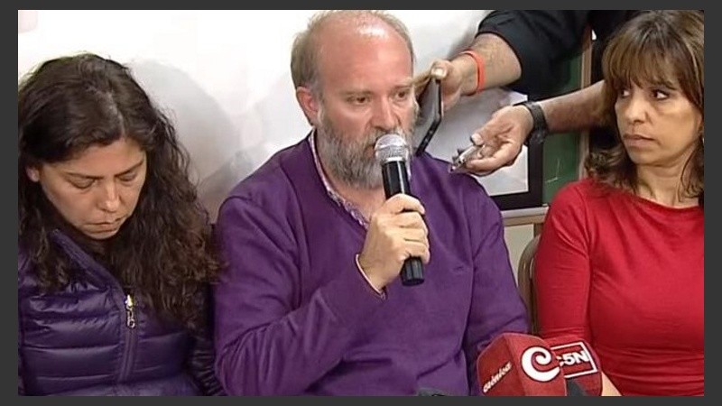 Sergio Maldonado en conferencia de prensa, en la sede de Amnistía Internacional.