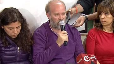 Sergio Maldonado en conferencia de prensa, en la sede de Amnistía Internacional.