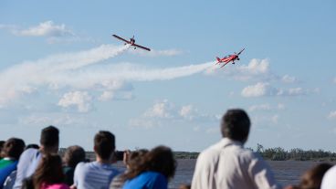 Postales del show acrobático frente al Monumento a la Bandera. (Alan Monzón/Rosario3.com)