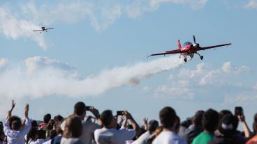 Postales del show acrobático frente al Monumento a la Bandera. (Alan Monzón/Rosario3.com)