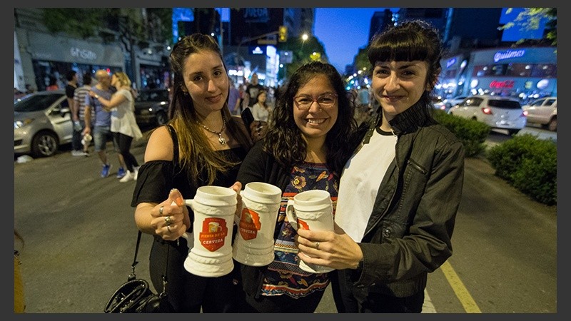 Las jarras de la edición 2017 de la fiesta rosarina.