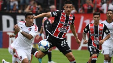 Sarmiento metió su primer gol con la camiseta rojinegra.