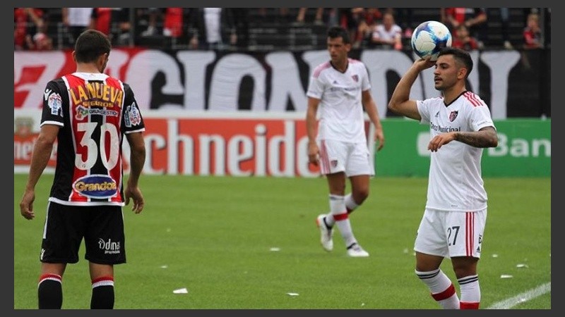 Ferroni tuvo su esperado debut en la primera de Newell's. 