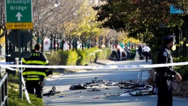 Los rosarinos hacían una excursión en bicicleta cuando fueron atropellados.