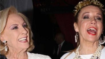 Pura felicidad: la diva celebró los 67 años de su hija.