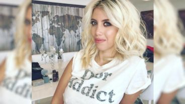 "Vuela tan alto como te lleven tus sueños", escribió Wanda Nara en uno de los posteos.