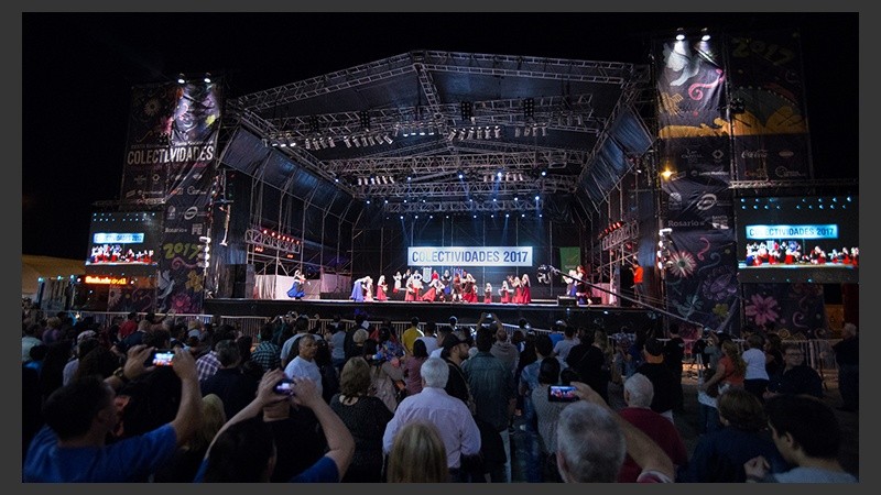 Postales del primer día de Colectividades 2017. 