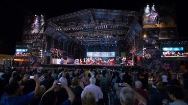 Postales del primer día de Colectividades 2017.